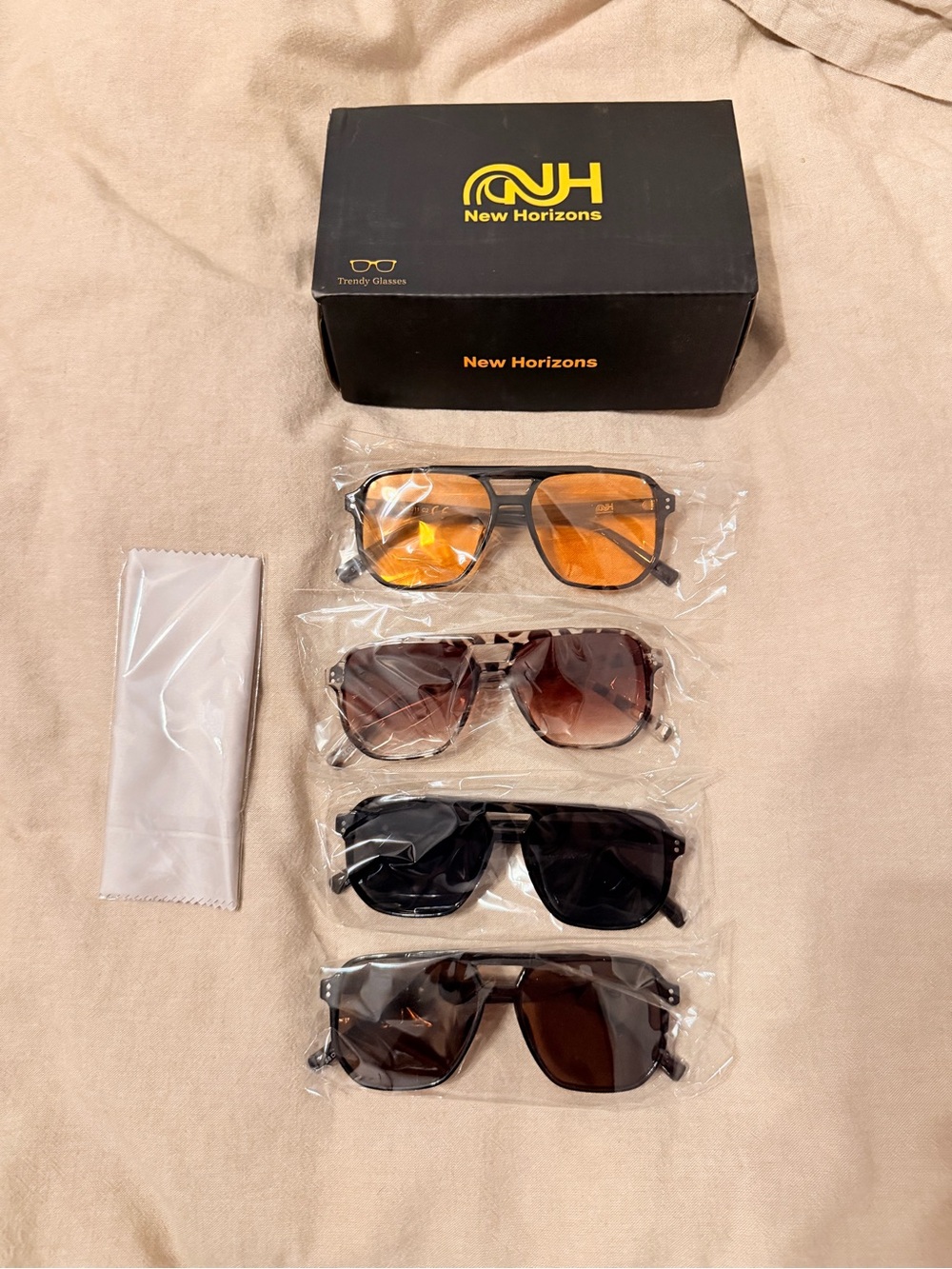 Women's Aviator-Style Sunglasses - Multiple Lens Colors